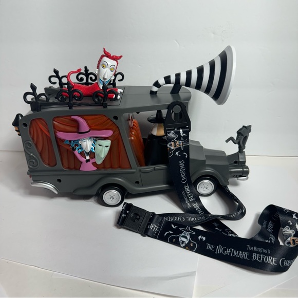 (Sold) NWT. Disney ‘The Nightmare Before Christmas’ Mayor’s Car Popcorn Bucket. - Picture 2 of 14